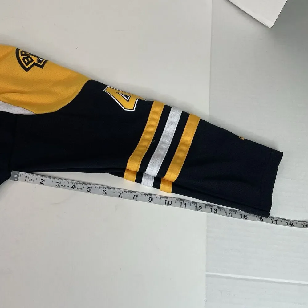 Torey Krug Boston Bruins Hockey Jersey, Youth L/XL, #47 Reebok, Yellow/Black - Picture 8 of 8